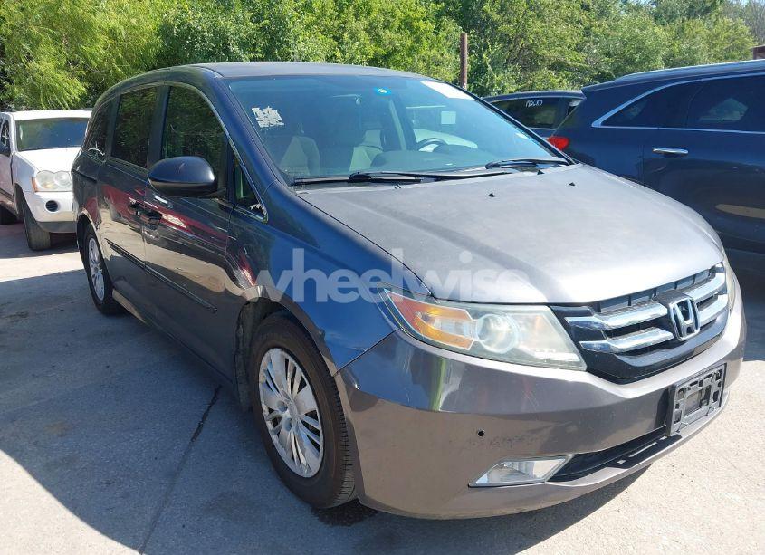 Photo 6 of 2014 Honda Odyssey LX (VIN 5FNRL5H29EB108708)