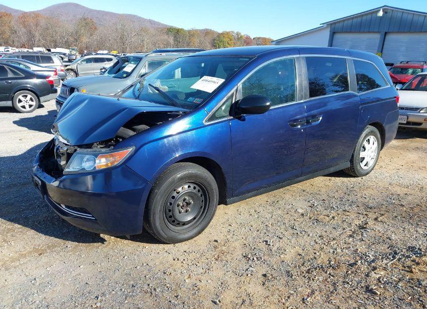 Photo 2 of 2016 Honda Odyssey LX (VIN 5FNRL5H29GB112843)