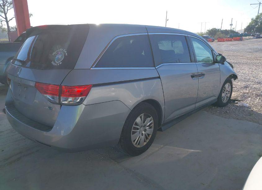 Photo 4 of 2016 Honda Odyssey LX (VIN 5FNRL5H29GB127911)