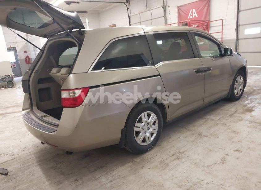 Photo 4 of 2011 Honda Odyssey LX (VIN 5FNRL5H2XBB007186)