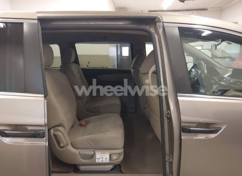 Photo 8 of 2011 Honda Odyssey LX (VIN 5FNRL5H2XBB007186)