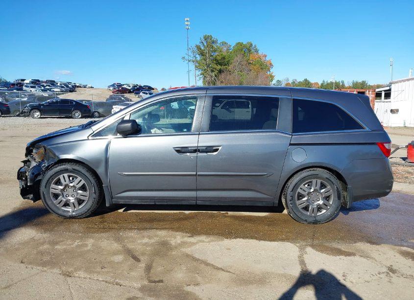 Photo 15 of 2011 Honda Odyssey LX (VIN 5FNRL5H2XBB022240)