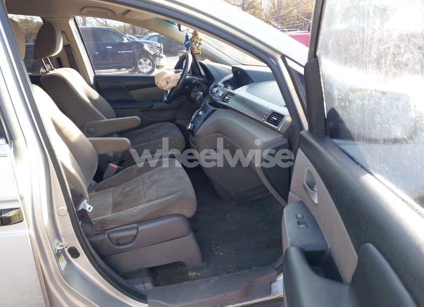 Photo 5 of 2011 Honda Odyssey LX (VIN 5FNRL5H2XBB023100)