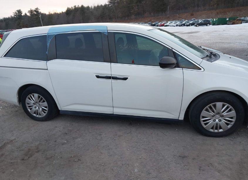 Photo 12 of 2016 Honda Odyssey LX (VIN 5FNRL5H2XGB004263)