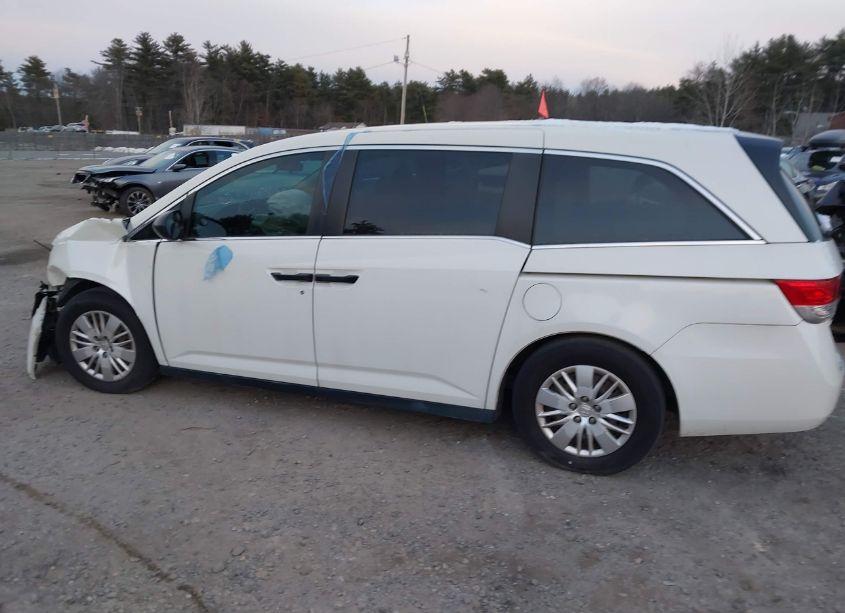 Photo 13 of 2016 Honda Odyssey LX (VIN 5FNRL5H2XGB004263)