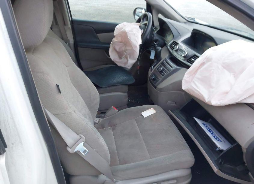 Photo 5 of 2016 Honda Odyssey LX (VIN 5FNRL5H2XGB004263)