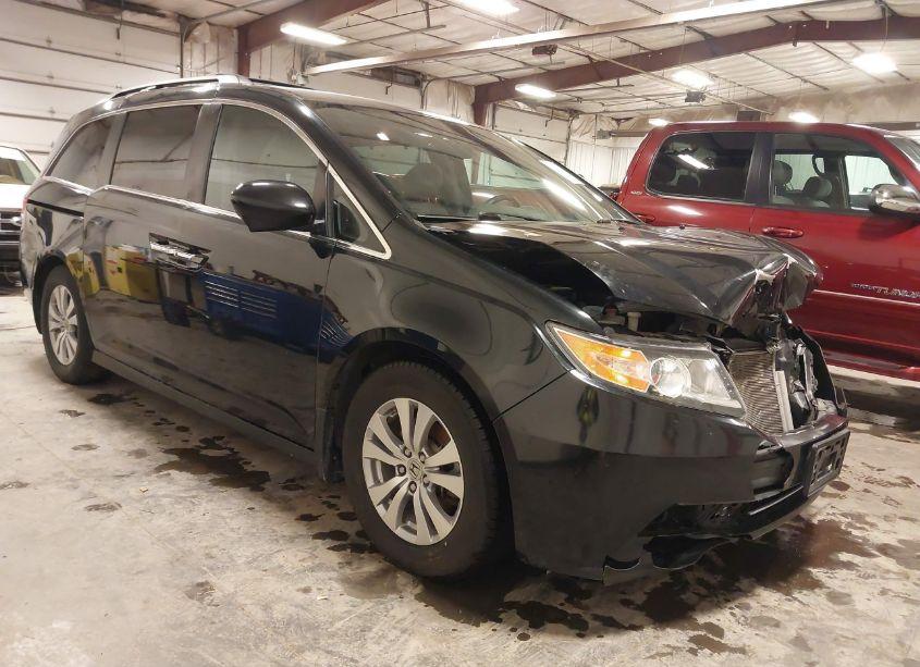 2016 Honda Odyssey SE (VIN 5FNRL5H30GB005608) main photo