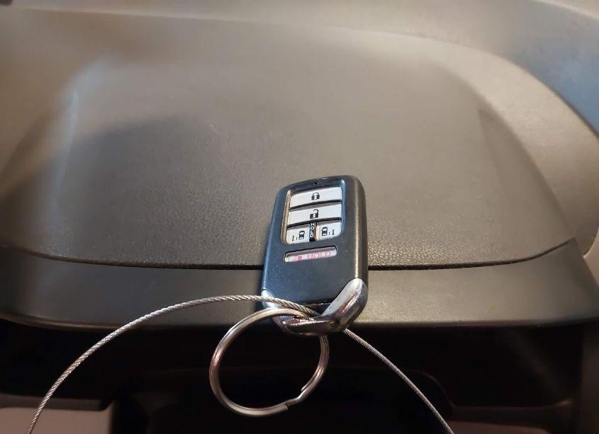 Photo 11 of 2016 Honda Odyssey SE (VIN 5FNRL5H30GB005608)