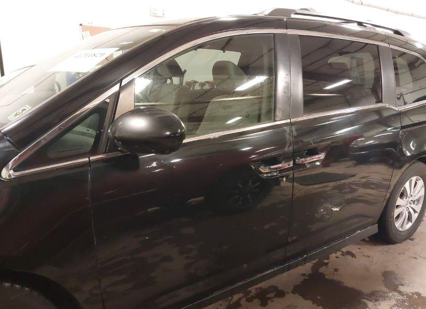 Photo 15 of 2016 Honda Odyssey SE (VIN 5FNRL5H30GB005608)