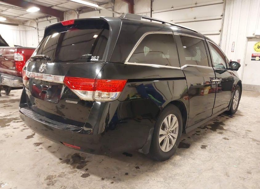 Photo 4 of 2016 Honda Odyssey SE (VIN 5FNRL5H30GB005608)