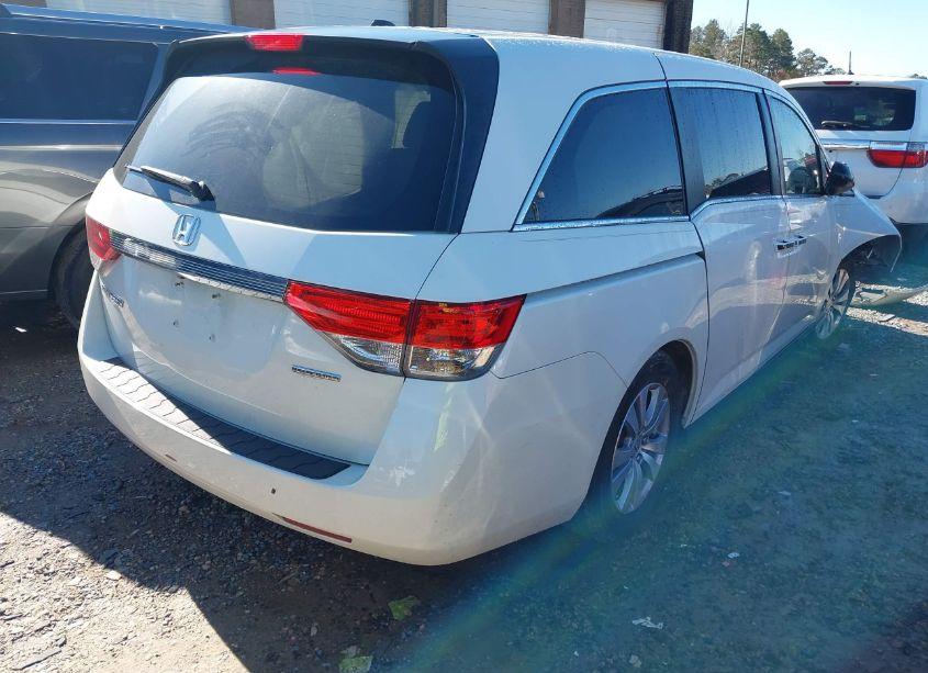 Photo 4 of 2016 Honda Odyssey SE (VIN 5FNRL5H30GB011280)