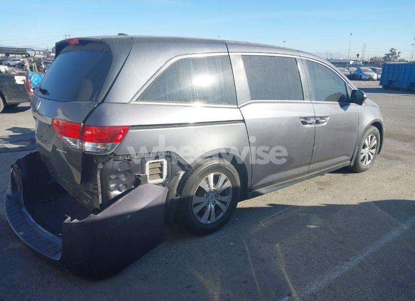 Photo 4 of 2016 Honda Odyssey SE (VIN 5FNRL5H30GB064917)