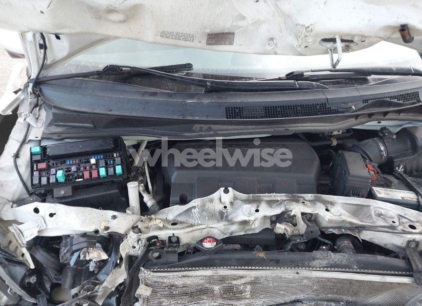 Photo 10 of 2016 Honda Odyssey SE (VIN 5FNRL5H30GB115929)