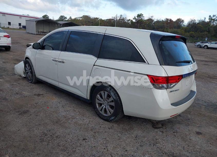 Photo 3 of 2016 Honda Odyssey SE (VIN 5FNRL5H30GB115929)