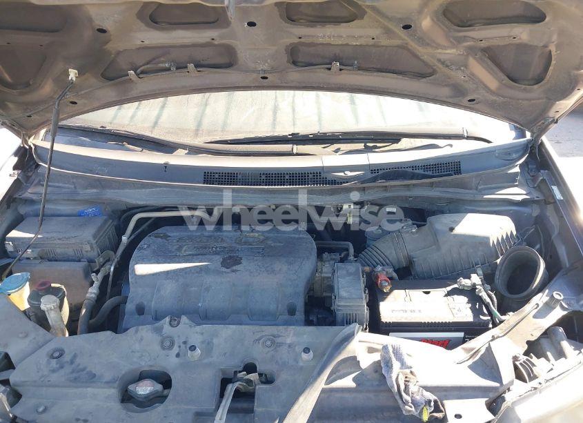 Photo 10 of 2016 Honda Odyssey SE (VIN 5FNRL5H30GB132004)