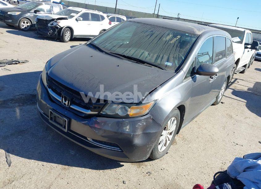 Photo 2 of 2016 Honda Odyssey SE (VIN 5FNRL5H30GB132004)