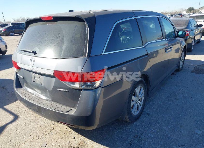 Photo 4 of 2016 Honda Odyssey SE (VIN 5FNRL5H30GB132004)