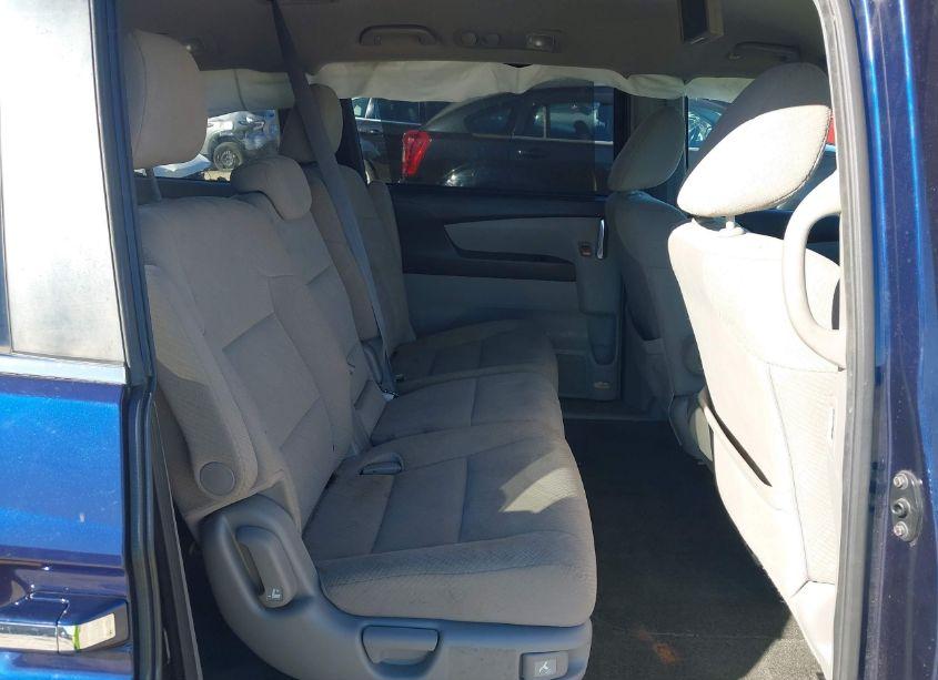 Photo 8 of 2016 Honda Odyssey SE (VIN 5FNRL5H30GB153306)