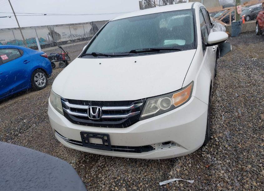 Photo 12 of 2016 Honda Odyssey SE (VIN 5FNRL5H31GB049794)