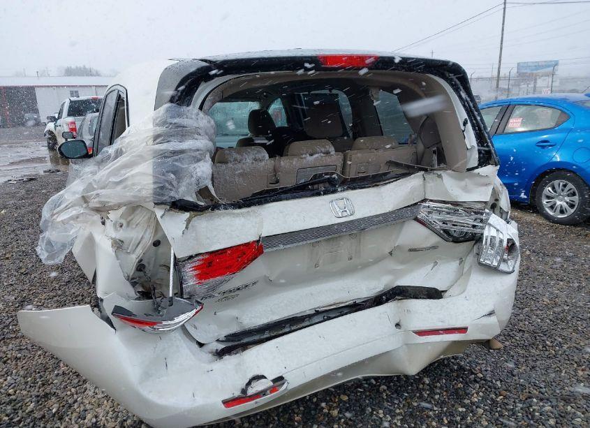 Photo 6 of 2016 Honda Odyssey SE (VIN 5FNRL5H31GB049794)