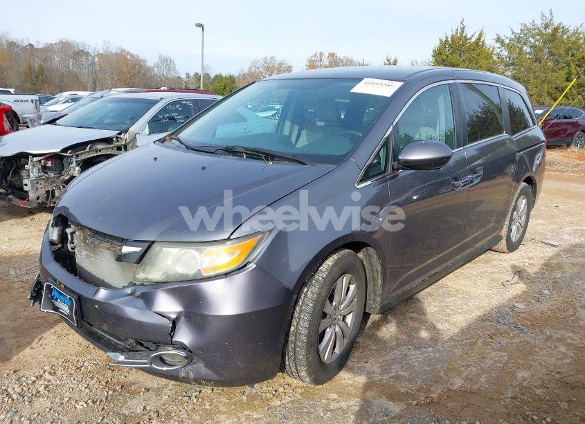 Photo 2 of 2016 Honda Odyssey SE (VIN 5FNRL5H31GB049858)