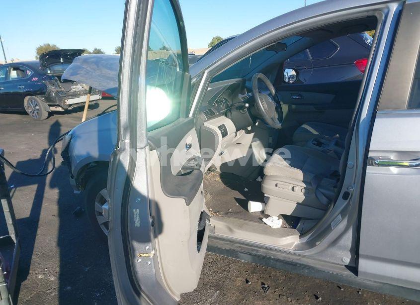 Photo 5 of 2016 Honda Odyssey SE (VIN 5FNRL5H31GB061170)