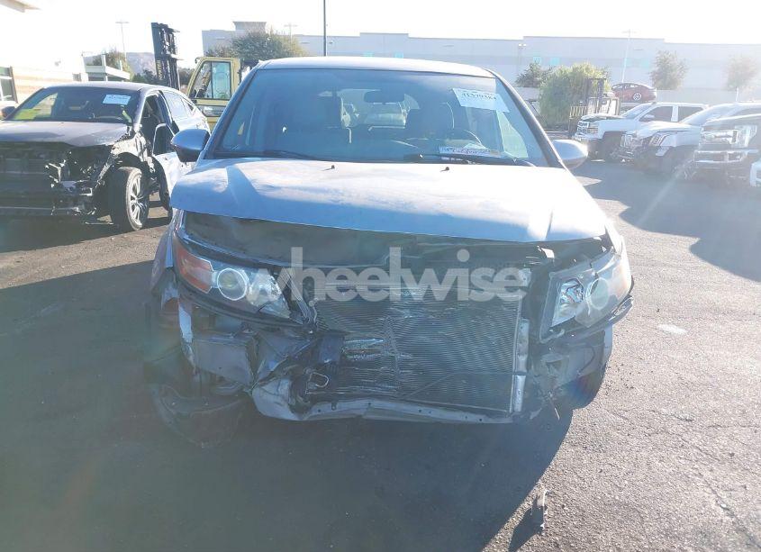 Photo 6 of 2016 Honda Odyssey SE (VIN 5FNRL5H31GB061170)