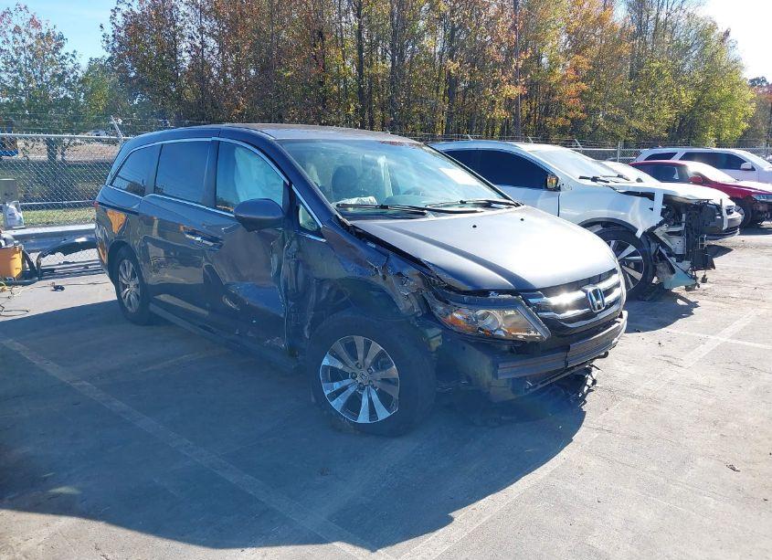 2016 Honda Odyssey SE (VIN 5FNRL5H31GB149653) main photo