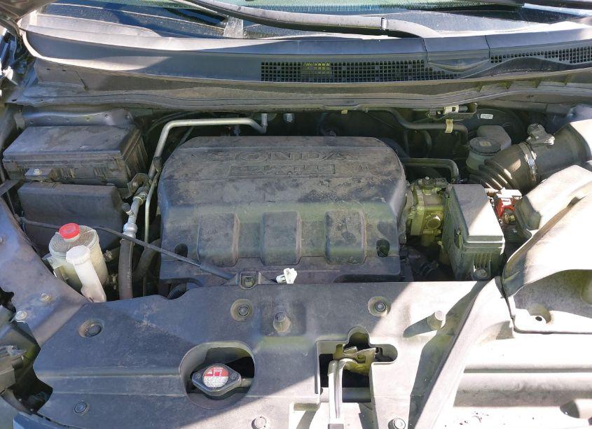 Photo 10 of 2016 Honda Odyssey SE (VIN 5FNRL5H31GB149653)