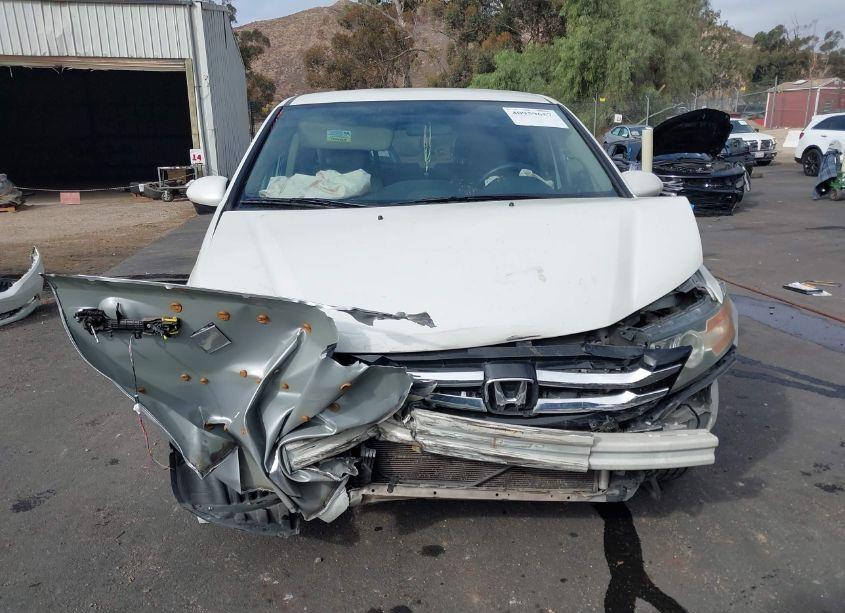 Photo 12 of 2016 Honda Odyssey SE (VIN 5FNRL5H31GB168722)