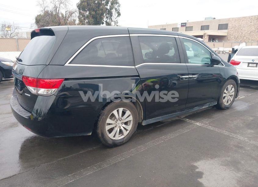 Photo 4 of 2017 Honda Odyssey SE (VIN 5FNRL5H31HB020524)