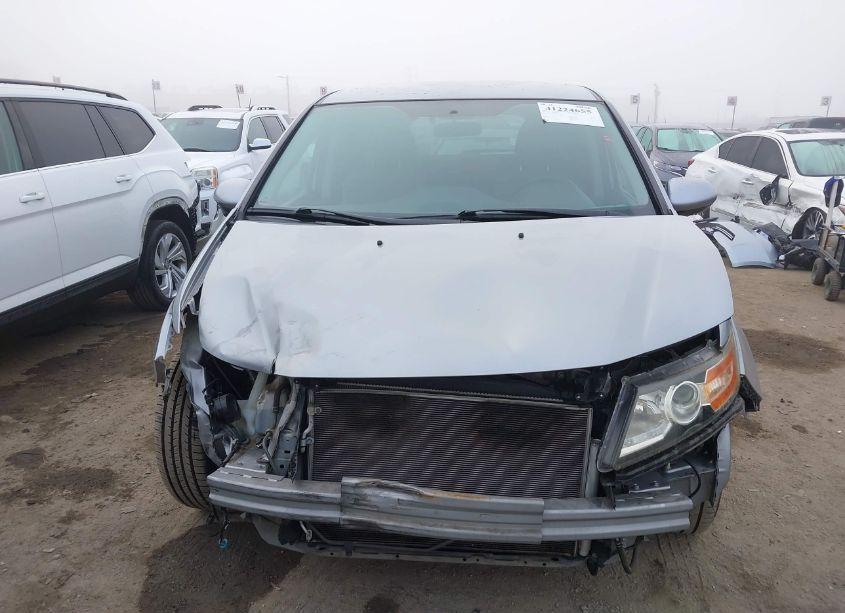 Photo 13 of 2016 Honda Odyssey SE (VIN 5FNRL5H32GB116855)