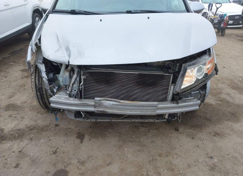 Photo 6 of 2016 Honda Odyssey SE (VIN 5FNRL5H32GB116855)