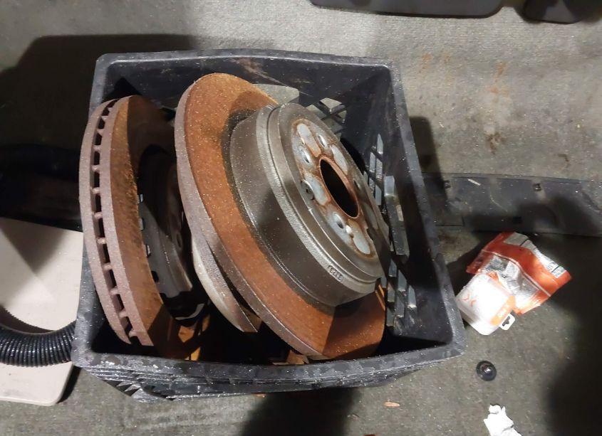 Photo 12 of 2016 Honda Odyssey SE (VIN 5FNRL5H32GB156580)