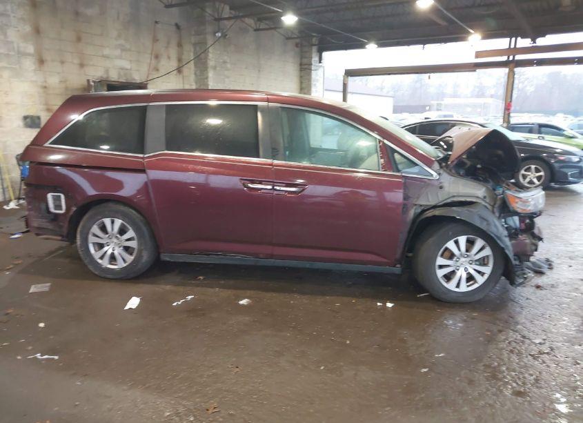 Photo 14 of 2016 Honda Odyssey SE (VIN 5FNRL5H32GB156580)