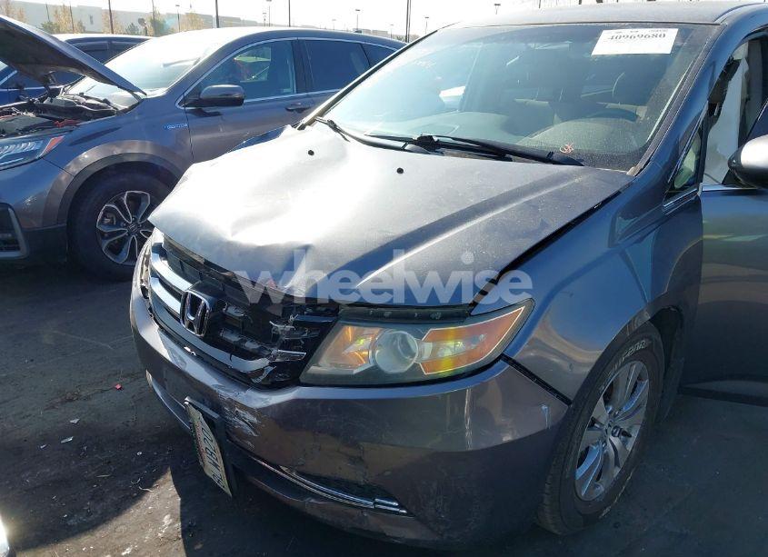 Photo 6 of 2016 Honda Odyssey SE (VIN 5FNRL5H33GB034259)