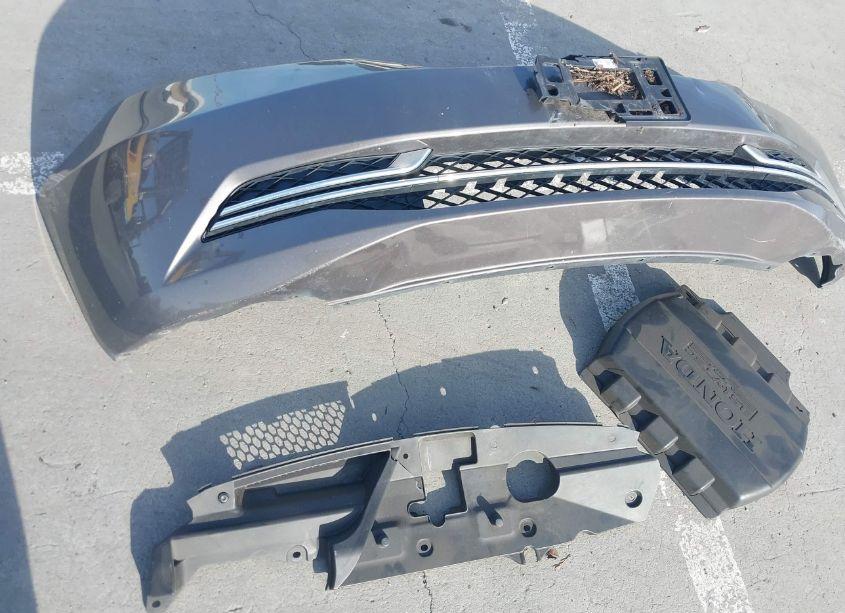 Photo 12 of 2016 Honda Odyssey SE (VIN 5FNRL5H33GB040157)