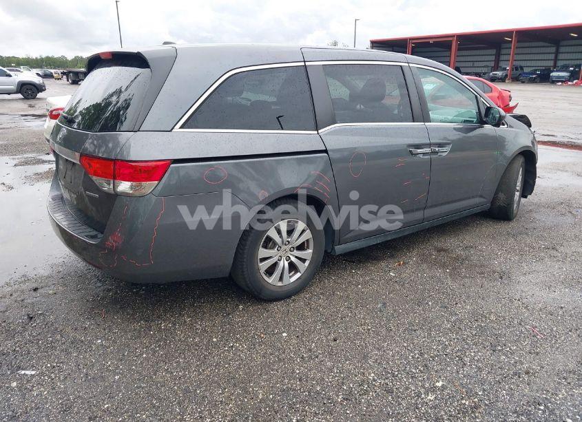 Photo 4 of 2016 Honda Odyssey SE (VIN 5FNRL5H33GB158645)