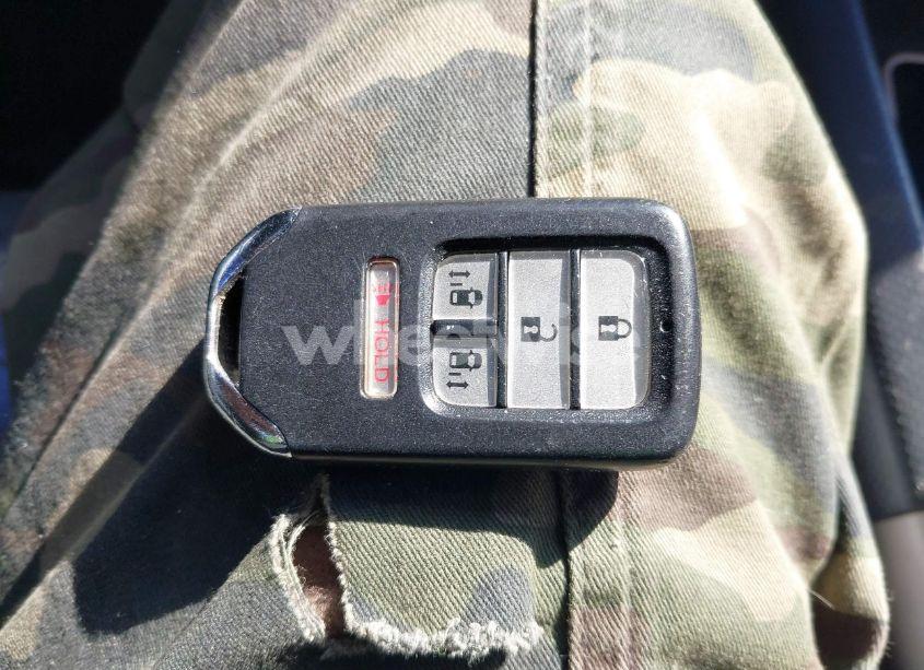 Photo 11 of 2016 Honda Odyssey SE (VIN 5FNRL5H34GB031855)