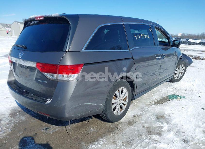 Photo 4 of 2016 Honda Odyssey SE (VIN 5FNRL5H34GB031855)