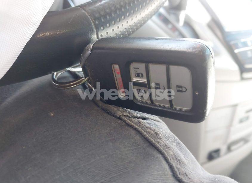 Photo 11 of 2016 Honda Odyssey SE (VIN 5FNRL5H35GB066596)