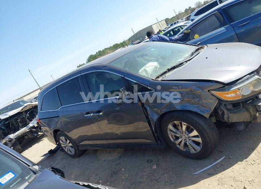 Photo 14 of 2016 Honda Odyssey SE (VIN 5FNRL5H35GB066596)
