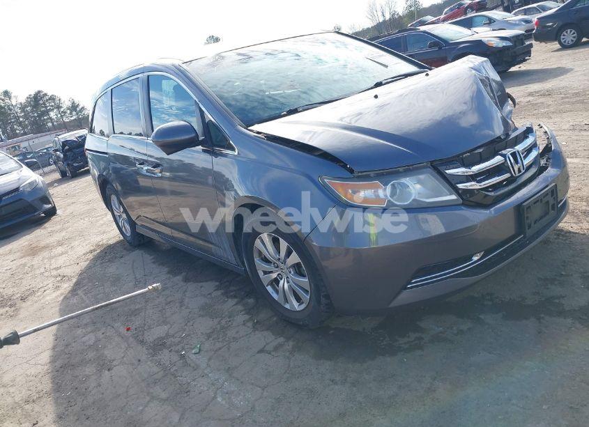 2016 Honda Odyssey SE (VIN 5FNRL5H36GB149695) main photo