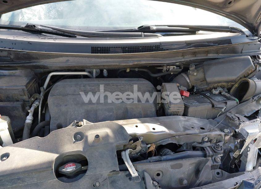 Photo 10 of 2016 Honda Odyssey SE (VIN 5FNRL5H36GB149695)