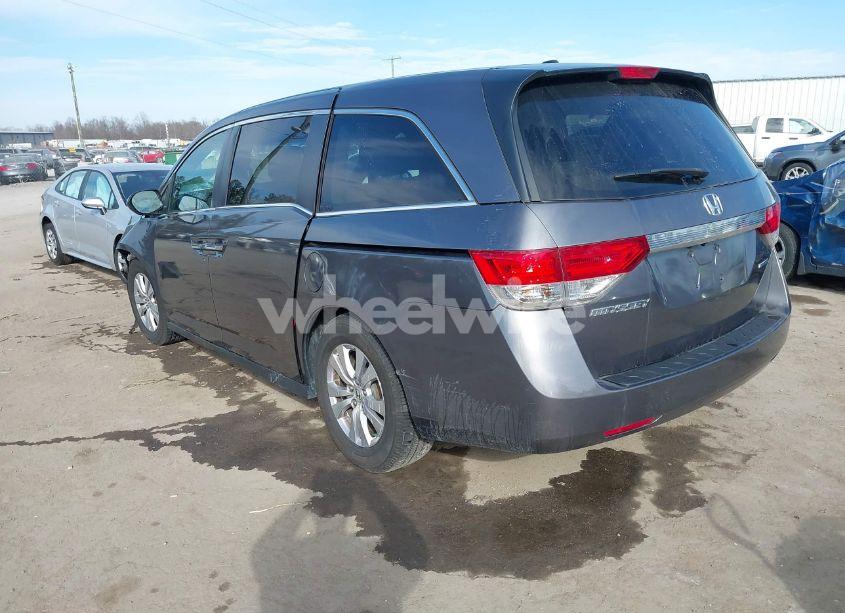 Photo 3 of 2016 Honda Odyssey SE (VIN 5FNRL5H36GB149695)