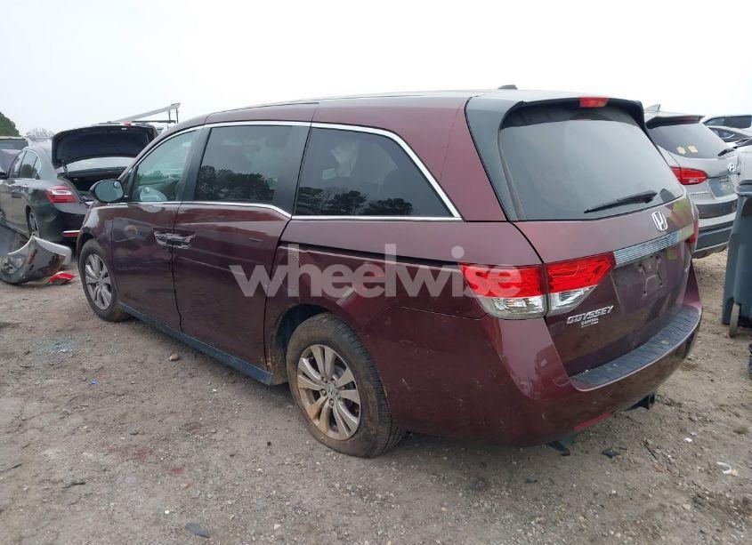 Photo 3 of 2016 Honda Odyssey SE (VIN 5FNRL5H36GB151298)