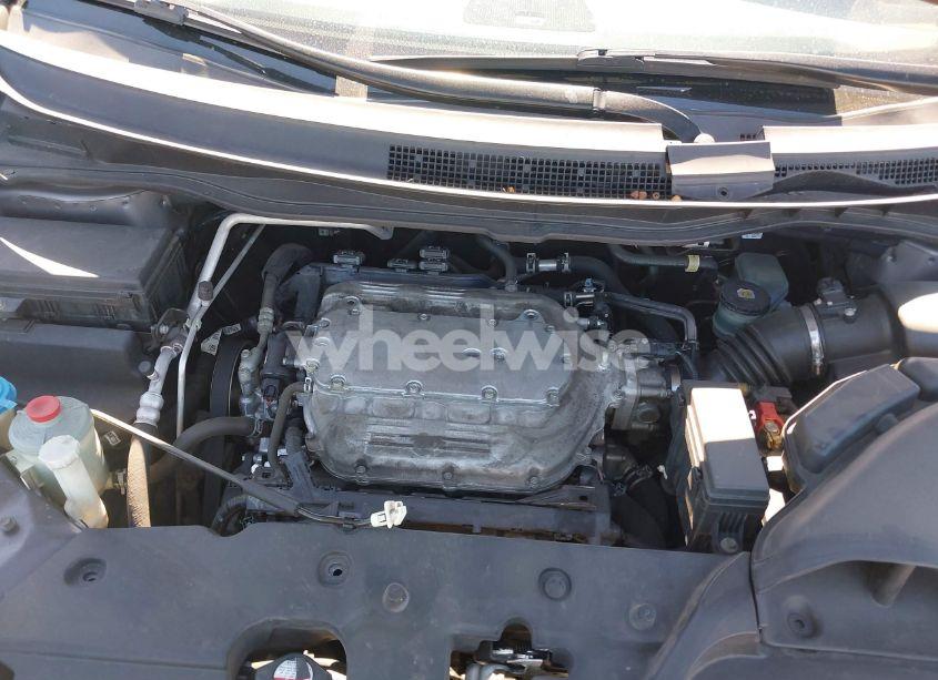 Photo 10 of 2016 Honda Odyssey SE (VIN 5FNRL5H37GB043241)