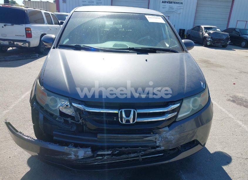 Photo 12 of 2016 Honda Odyssey SE (VIN 5FNRL5H37GB043241)