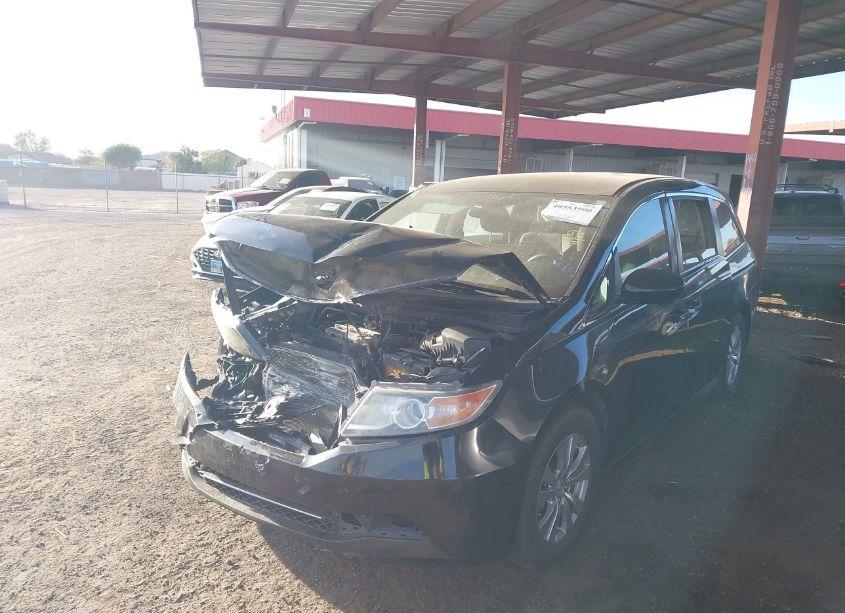 Photo 2 of 2016 Honda Odyssey SE (VIN 5FNRL5H37GB051971)