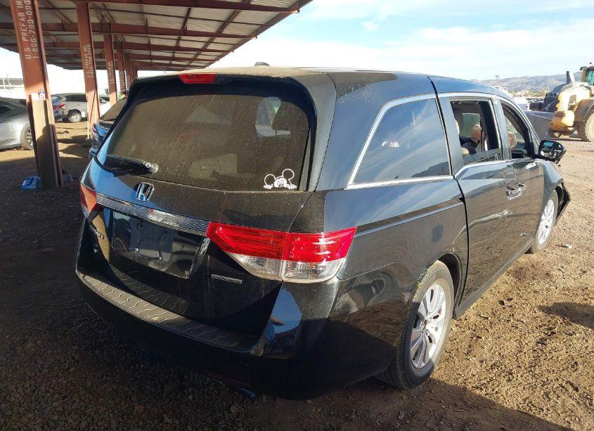 Photo 4 of 2016 Honda Odyssey SE (VIN 5FNRL5H37GB051971)